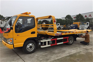 甘孜哪里有拖车服务