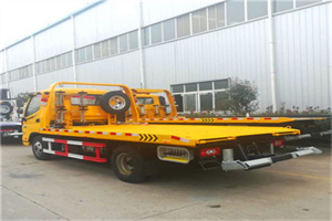 甘孜附近拖车救援搭电